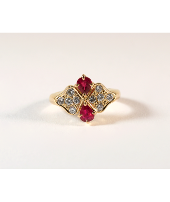 Bague or jaune, rubis poires et diamants offre 